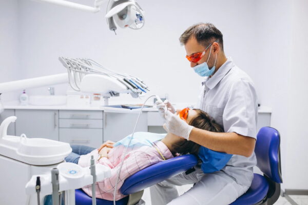 dental clinic dentist